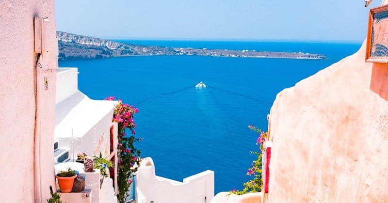 Greece Offers 7% Tax on All Foreign Income for 15 Years — Here's the Fine Print